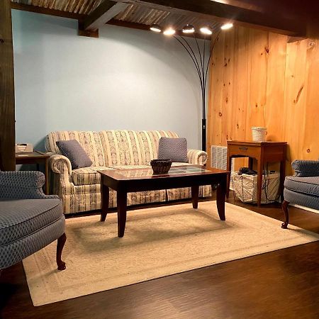 Bunkhouse Farm Stay Fort White Exteriör bild