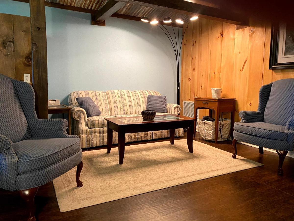 Bunkhouse Farm Stay Fort White Exteriör bild